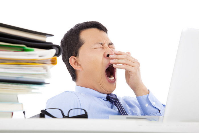 睡眠不足精神不振